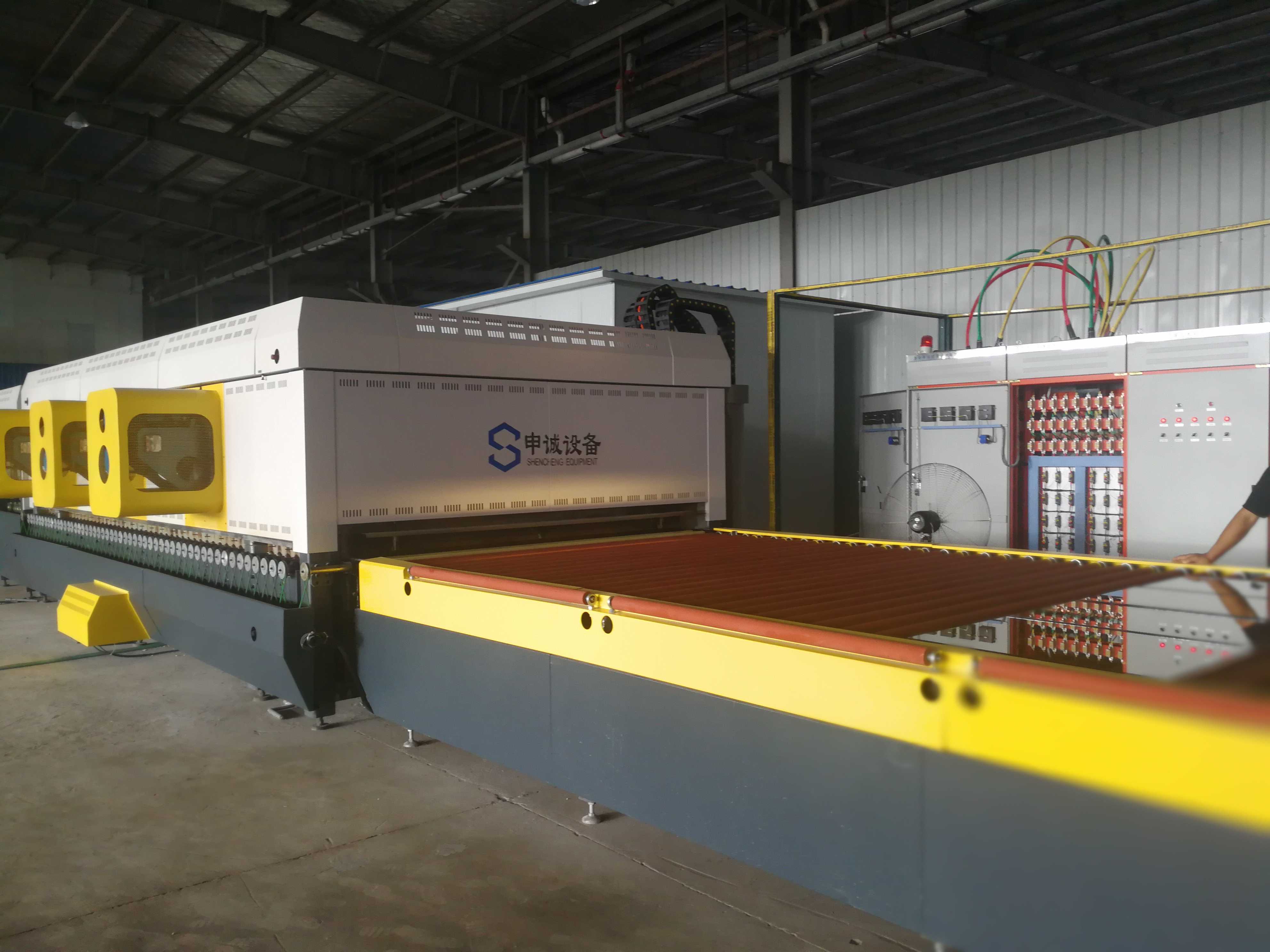 如何清理玻璃鋼化爐? 如何清理玻璃鋼化爐?